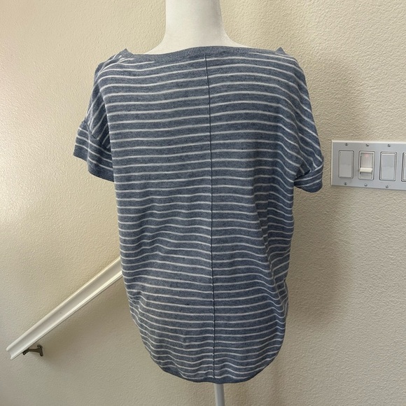 Ann Taylor Loft Women's Top XL Short Sleeve 100% Cotton Blue White Striped - Picture 3 of 10